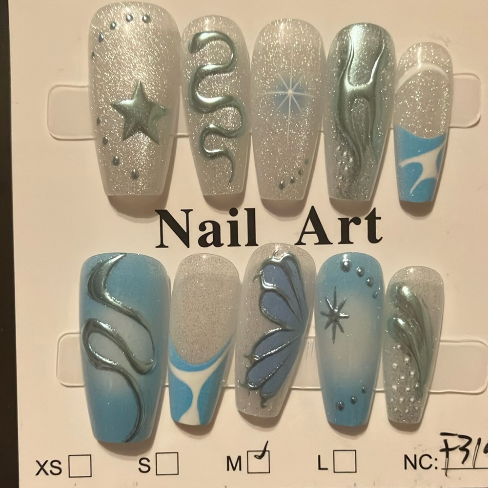 ❤️ Blue and Silver Nail Set